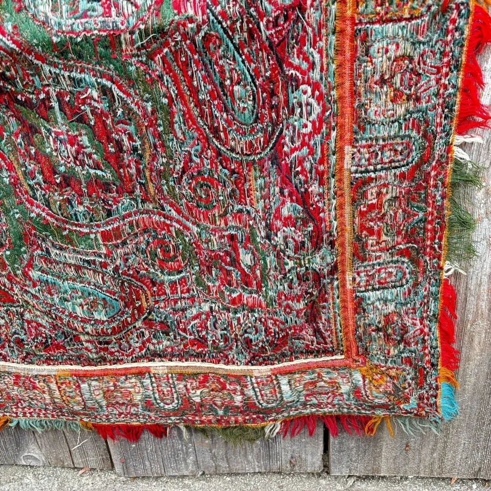 Stunning Antique Kashmir Paisley Woven Wool Shawl. Large size 70
